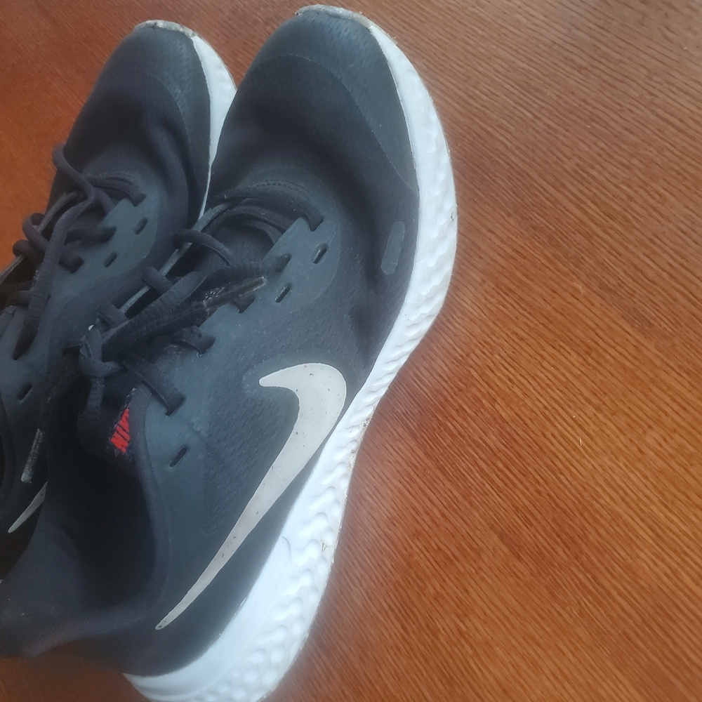 Nike Men's Black Running Shoes Size 7 Youth Womena 8.5